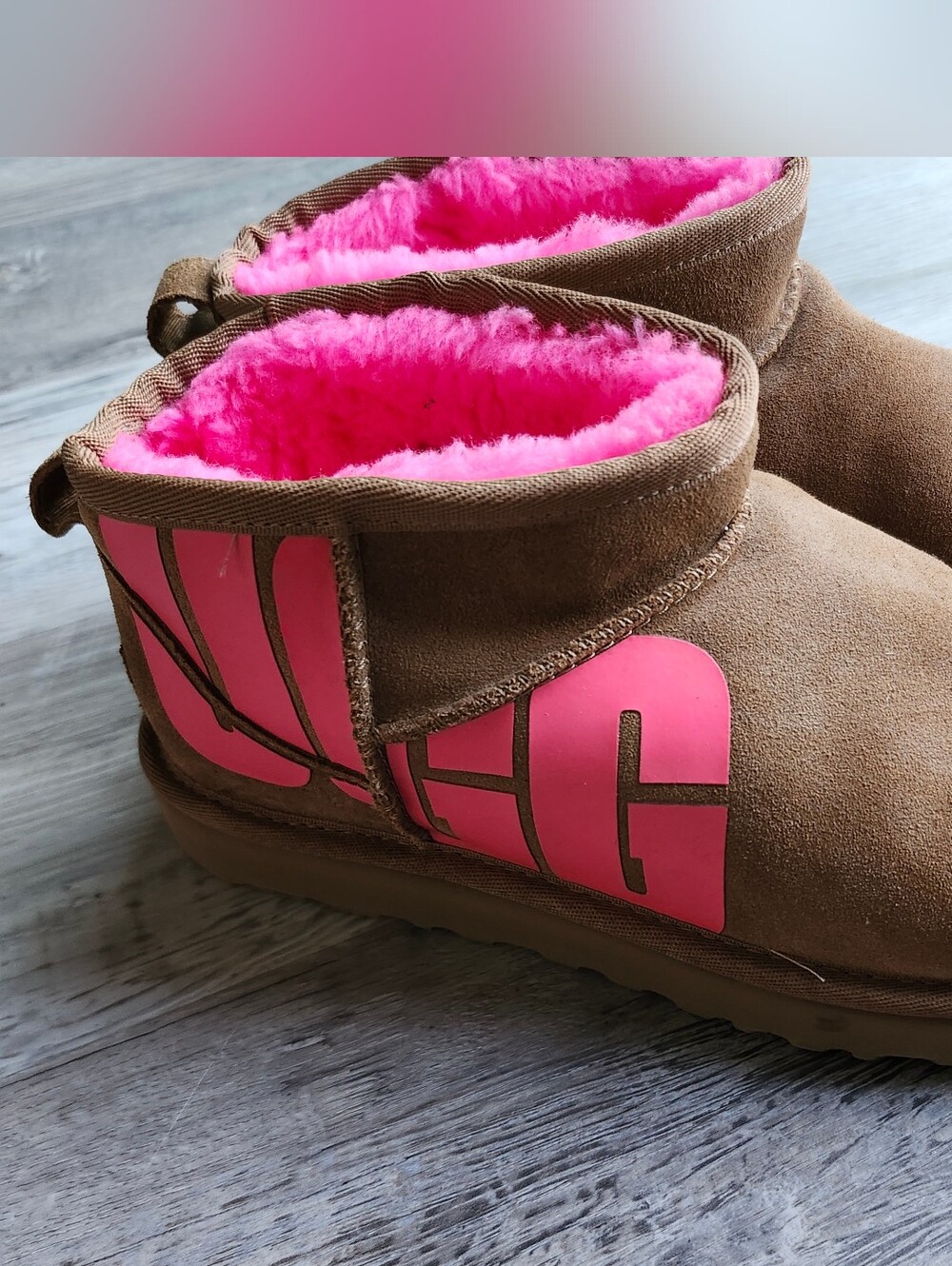 UGG Classic Ultra Mini Choppd Boots Chestnut Pink Logo Women's 7 NWOB